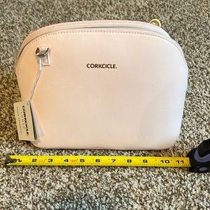 Corkcicle Adair Crossbody lunch bag